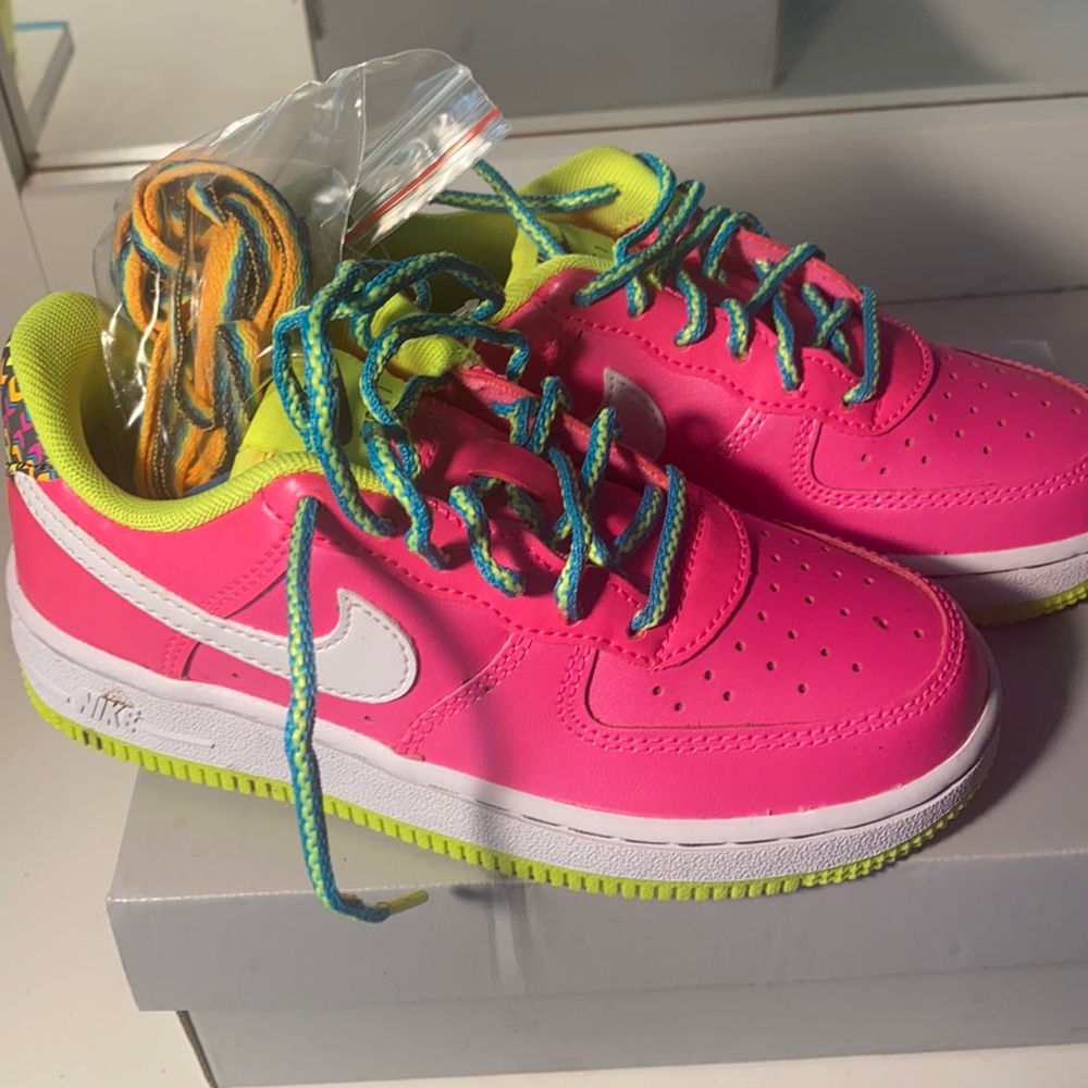 Nike shoes